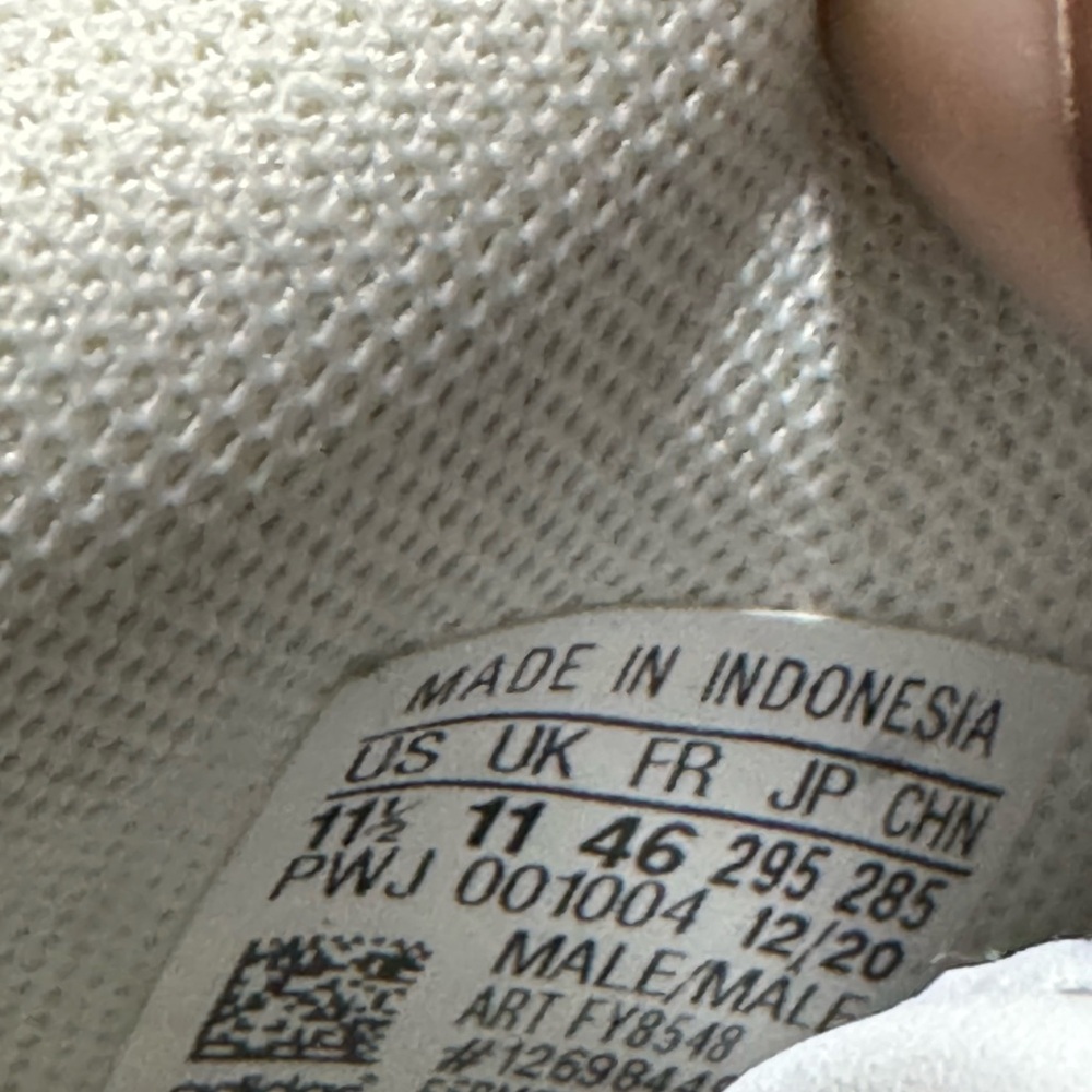 Adidas - Picture 2 of 6